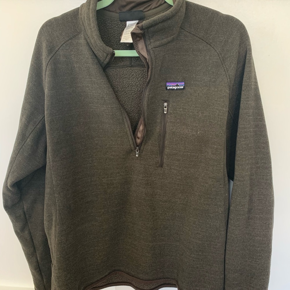 Patagonia Men’s Quarter Zip Pullover Jacket - in great shape!
